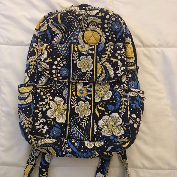 Vera Bradley small backpack with magnetic pocket